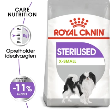 Royal Canin Sterilised X-Small Hundefutterbeutel mit einer Illustration eines kleinen Hundes, mit Text, der Pflegeernährung und Kalorienreduktion hervorhebt.
