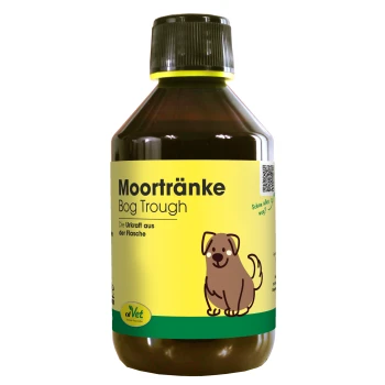 Flasche cdVet Moortränke mit einer dunkelbraunen Flüssigkeit, beschriftet mit "100% NATUR" und einem grünen Blattlogo.