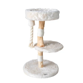 Ein plüschiger, cremefarbener Kratzbaum für Katzen mit zwei Ebenen, einer gemütlichen oberen Plattform, einem mit Sisal umwickelten Kratzbaum und einem hängenden Seilspielzeug.