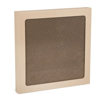 Karton-Katzenkratzpad mit einer strukturierten Oberfläche, eingerahmt in einem hellen Kartonrand.