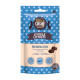 Sac de collation bleu étiqueté "Kitty's Cuisine Crunchy Snack" avec "HERINGliebe," présentant des images de poisson et d'argousier, riche en poisson.