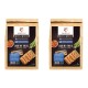 Zwei Beutel Wildfang Hundefutter, beschriftet mit "Lachs mit Forelle", mit Süßkartoffeln und Spargel, jeweils 2 kg.