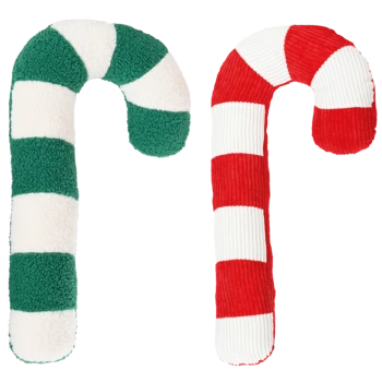 Twee gestreepte pluche huisdierspeeltjes in de vorm van zuurstokken, één rood-wit corduroy, de ander groen-wit fleece.