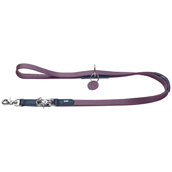 Lila- und marineblaue, zweifarbige Hundeleine mit Metallverschluss, Drehkarabiner, O-Ring und rundem Anhänger mit geprägter Hundesilhouette.