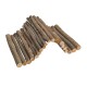 Ein Bündel natürlicher Holzstäbe, die in einer gebogenen Form angeordnet sind, geeignet für kleine Haustiere zum Kauen oder Spielen.