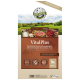 Verpackung für Bellfor VitalPlus Hundefutter, mit einer malerischen Hintergrund, Logo und Text, der die Vorteile für empfindliche Hunde hervorhebt.