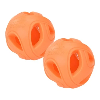 Ball Airflow S-M Zwei leuchtend orangefarbene Hundespielzeuge in Form von Bällen mit ausgeschnittenen Designs, die den Markennamen "Dog's Creek" auf der Oberfläche geprägt haben.