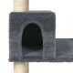 Grau plüschiger Katzenbaum mit einem gemütlichen Versteck und einem Kratzbaum, entworfen für den Komfort und das Spiel von Katzen.