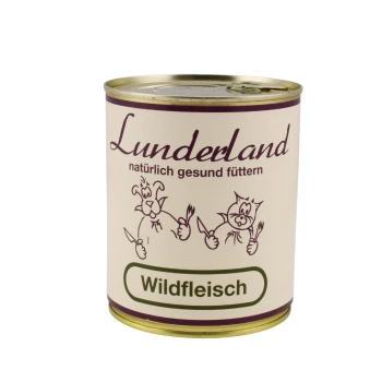 Dose Haustierfutter mit der Aufschrift 'Lunderland Wildfleisch' mit Cartoon-Tieren, die Utensilien halten, und die natürliche und gesunde Ernährung betont.