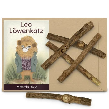 Ein Paket Matatabi-Stäbchen mit einem Cartoon-Löwencharakter namens Leo Löwenkatz auf dem Etikett, mit mehreren Holzstäbchen, die oben angeordnet sind.