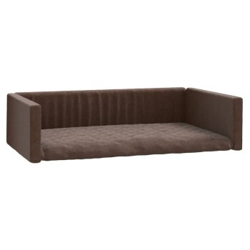 Braunes Haustiersofa mit einem gesteppten Kissen und erhöhten Seiten, entworfen für Komfort und Stil in einem Online-Haustiergeschäft.