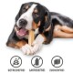 Ein glücklicher Hund, der auf einem Knochen kaut, mit Symbolen darunter, die anzeigen, dass das Produkt getreidefrei, laktosefrei und zuckerfrei ist.