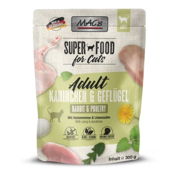 MAC's Super Food für Katzen, Adult Rabbit & Poultry, 300g Paket, das rohes Fleisch, getreidefrei, Kräuter, Vitamine und hohen Fleischgehalt zeigt.