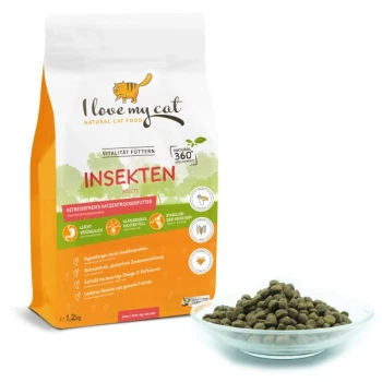 Trockenfutter für Katzen mit Insektenprotein - 1,2 kg Beutel mit natürlichem Katzenfutter, beschriftet mit "Ich liebe meine Katze" mit Fokus auf insektbasierte Inhaltsstoffe, mit einer Schüssel Trockenfutter.