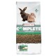 Sac de nourriture pour lapins Versele-Laga Complete Cuni Adult présentant un lapin noir et un lapin brun clair à l'avant, avec des granulés verts et bruns visibles.