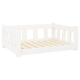Weißes Holz-Haustierbett mit slatted Basis und niedrigen Seitenwänden, entworfen für kleine bis mittelgroße Haustiere.