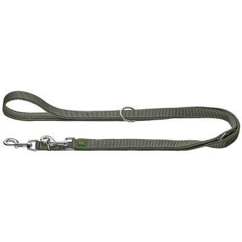 Grau-oliv geflochtene Hundeleine mit Schlaufengriff, Metallclip und D-Ring, gelbe Ziernähte und kleines Etikett "HUNTER".