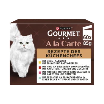 Boîte Purina Gourmet A la Carte 60 x 85 g avec un chat blanc à poil long et l'inscription « Recettes du chef ».