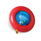 Roter KONG-Spielring aus Gummi zum Ausgeben von Leckerlis mit blauem Innenball und Krokettenstücken, 'KONG' ist auf dem Ring geprägt.