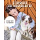 Person mit verschwommenem Gesicht sitzt mit einem fröhlichen dreifarbigen Hund an einer grünen Leine; sichtbarer Text: 'STILVOLLER ALLTAGSBEGLEITER' und 'DESIGN TRIFFT AUF KOMFORT'.
