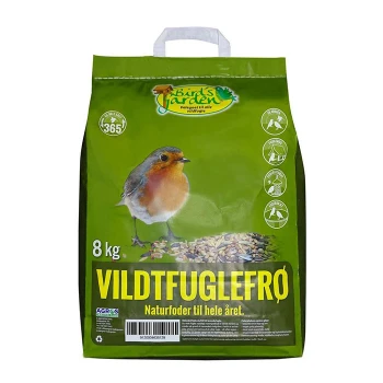 Grüne Tüte Vogelfutter mit einer Illustration eines Rotkehlchens, beschriftet mit "VILDTFUGLEFRØ" und "Naturfoder til hele året," mit einem Gewicht von 8 kg.