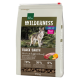 Ein 4 kg Beutel Real Nature Wilderness Hundefutter, beschriftet mit "BLACK EARTH," mit einem Wolf im Wald, mit 70% Fleisch und ohne Getreide.
