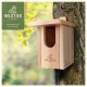 Holzvogelhaus, das an einem Baum montiert ist, mit dem Logo 'WILDTIER LIEBE' und dem Text 'NATUR BRAUCHT EIN ZUHAUSE.'