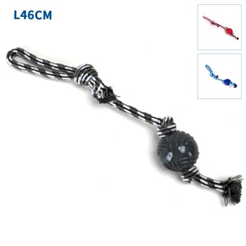 Hundespielzeug mit einem schwarz-weißen gestreiften Seil und einem runden, strukturierten Ball; Länge 46 cm.