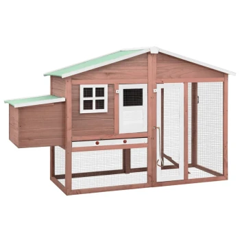 Holzhaustierhaus mit schrägem Dach, mehreren Fenstern, einem seitlichen Nistkasten und einem großen Netzgehege für kleine Tiere.