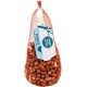Un sac en filet rempli de cacahuètes, étiqueté "Cacahuètes" avec une étiquette bleue et blanche, adapté pour nourrir les oiseaux.