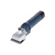 Ein blau-silberner Haustierpflegeclipper mit breiter Klinge, mit einem Netzschalter und Belüftungsschlitzen, entworfen für effiziente Haustierpflege.