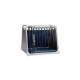 Eine robuste Haustierbox mit blauem Innenraum und schwarzen Stäben, mit einem sicheren Verriegelungsmechanismus an der Vorderseite.