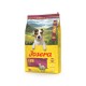 Josera Mini Adult Hundefutterbeutel mit Lammgeschmack, deutsche Qualität, Monoprotein und ländlicher Hintergrund.