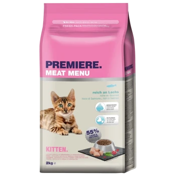 Sac de 2 kg de nourriture pour chaton PREMIERE Meat Menu avec un chaton tabby joueur, mettant en avant 55 % de saumon et de volaille.