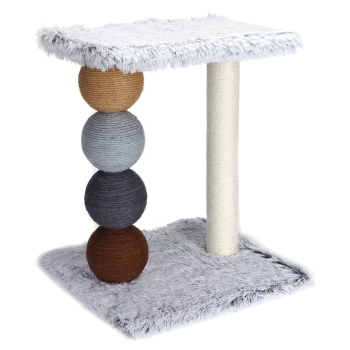 Katzenbaum mit einem plüschigen grauen Oberteil, vier bunten Seilbällen als Basis und einem Sisal-Kratzbaum, entworfen für das Spielen und Ausruhen von Katzen.
