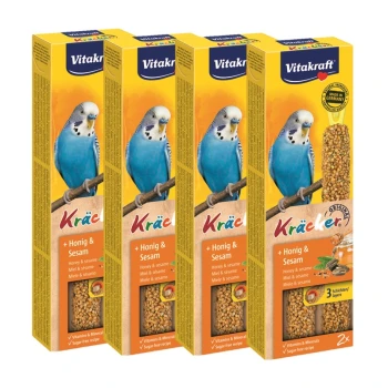 Kräcker Wellensittich 4x2er Honig-Sesam Vier Schachteln Vitakraft Vogelsnacks mit einem blauen Wellensittich auf einem Ast, beschriftet 'Kräcker + Honig & Sesam' mit Honig- und Sesam-Zutaten.