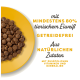 Schüssel mit Haustierfutterkibbles auf einem gelben Teller, mit Etiketten für "80% tierisches Protein", "getreidefrei" und "natürliche Zutaten."