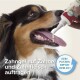 Hund mit offenem Mund, der Zahngel erhält, deutscher Text lautet "Zahngel auf Zähne und Zahnfleisch auftragen" und "Kein Bürsten erforderlich."