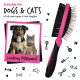 Haustierpflegebürste mit schwarzem und pinkem Griff, geeignet für Hunde und Katzen aller Felltypen und Haarlängen.