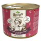 Dose mit Betty's Landhausküche Katzenfutter mit Truthahn und Borretschöl, mit einem Ziehdeckel und einem lila Etikett, das "Extra viel Fleisch" angibt.