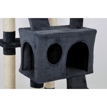 Grau plüschiger Kratzbaum für Katzen mit einem gemütlichen Versteck mit zwei runden Öffnungen, begleitet von sisalummantelten Kratzpfosten.