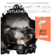 Ein Merle-Hund schnüffelt an einer schwarzen Schüssel mit dem Text: "Perfekt gegart für einen köstlichen Geschmack" und "Nr. 1 Zutat Lachs" auf einem orangefarbenen Hintergrund.