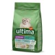 Sac vert de nourriture pour chats Ultima présentant un chat gris duveteux à l'avant, étiqueté 'Stérilisé Light' avec du poulet comme ingrédient principal.