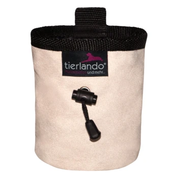 Ein beiger Leckerli-Beutel für Haustiere mit einem schwarzen Kordelzugverschluss, der ein Tierlando-Logo und den Text "Hundebetten und mehr..." zeigt.