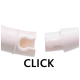 Nahaufnahme von zwei ineinandergreifenden Kunststoffteilen mit einem "CLICK"-Etikett, das einen Verbindungmechanismus für ein Haustierprodukt vorschlägt.