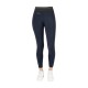 Marineblaue Reitleggings mit hohem Bund und Mesh-Details an den Seiten, kombiniert mit weißen Sneakers.