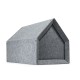 Grau gefilztes Haustierhaus mit einem dreieckigen Dachdesign, das einen geräumigen Eingang und ein weiches Inneres bietet.