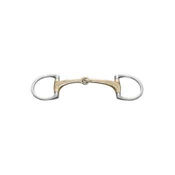 Ein glänzendes, silbernes und goldenes Pferdegebiss mit einem glatten Design, mit zwei runden Ringen an jedem Ende.