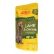 JosiDog Mini Adult Hundenahrung im Beutel mit Lamm und Huhn in Sauce, mit kleinem Hund und 84 % Fleischanteil.