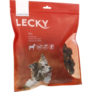 Rote Verpackung von LECKY Flips Hundeleckerlis mit einem Border Collie mit blauen Augen. Der Text enthält "100% NATURAL," "SENSIC," und "LOW FAT."